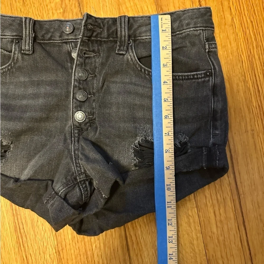 We The Free People Womens Black Button Fly  distressed Shorts 28 (b5